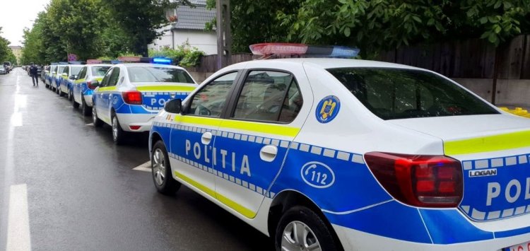 Petreceri cu droguri, în casa unui polițist