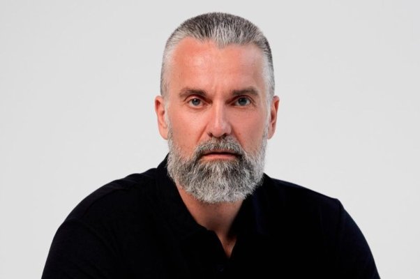 Cezar Ionașcu rupe tăcerea după ce s-a spus că Oksana l-a dat afară din casă