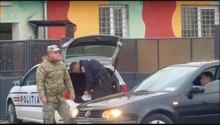 Militar împuşcat în cap, transportat în stare gravă la spital