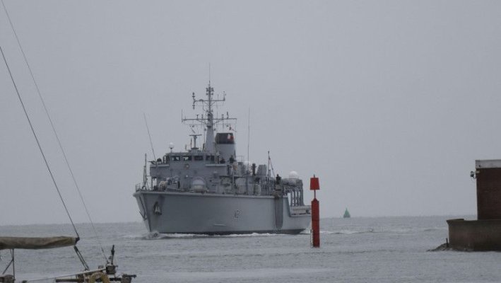 Două nave rusești care au traversat Canalul Mânecii au fost urmărite de marina britanică