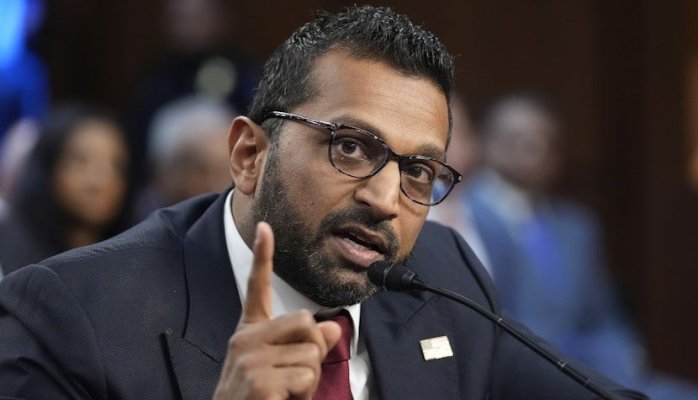 Noul director FBI testează loialiatatea angajaților săi față de el cu detectorul de minciuni