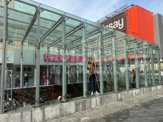 În sfârșit! Lucrările la pasajul pietonal de la Tomis Mall s-au terminat. Video