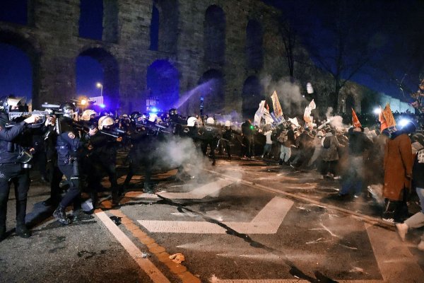 Justiția turcă a decis încarcerarea primarului din Istanbul