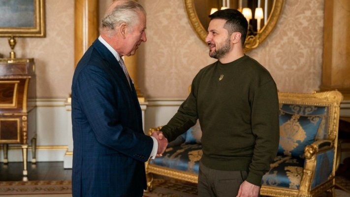Summit important pentru Ucraina, cu 15 lideri europeni, printre care și Bolojan. Zelenski se vede cu Regele Charles