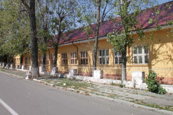 Scandal după decizia desființării Școlii nr.10 ”Mihail Koiciu”. Decizia... la mâna instanței
