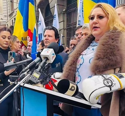 Șoșoacă a confundat BEC-ul cu ringul de box! Vezi cum a apărut la depunerea candidaturii pentru prezidențiale! Video