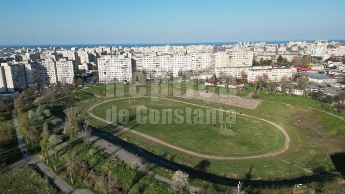 I-auzi! Chiar dacă în acte figurează dezafectat, stadionul de pe Badea Cârțan se poate închiria cu 100 de lei/oră. Video