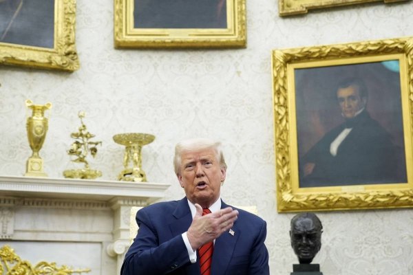Profesori de talie mondială părăsesc America și îl critică dur pe Donald Trump