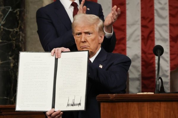 Donald Trump provoacă rumoare în SUA: A desființat Departamentul Educației