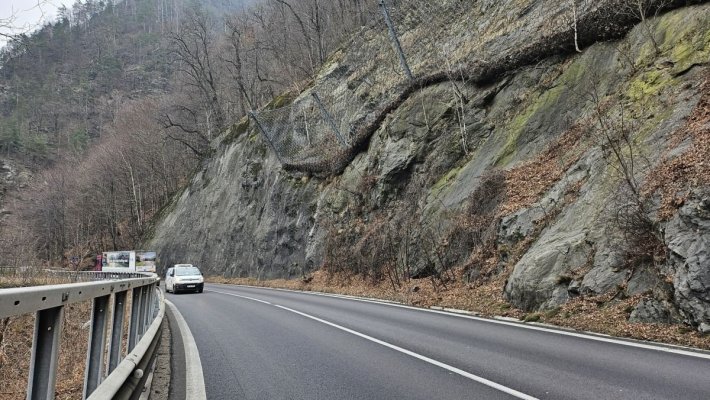 Începând de astăzi se închide circulația pe Valea Oltului: Cât vor dura lucrările