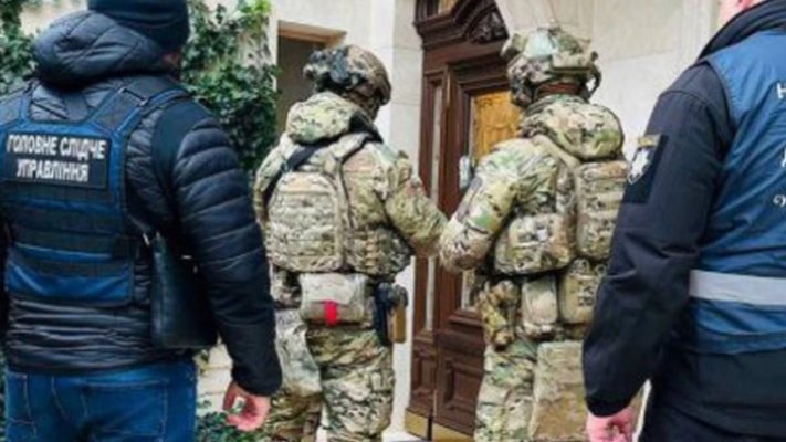 Percheziții de amploare în Ucraina, fix înainte de sosirea unei delegații din România