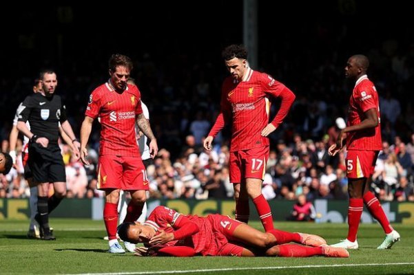 Premier League: Fulham a învins liderul, pe FC Liverpool, scor 3-2