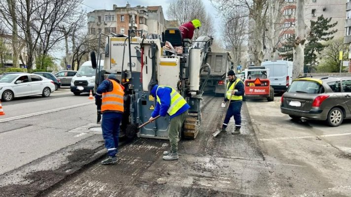 Evitați tronsonul cuprins între bulevardul Ferdinand și 1 Decembrie! Se decopertează carosabilul