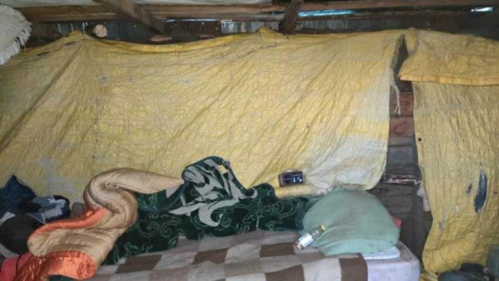 Caz de sclavie în România! 7 oameni munceau 17 ore pe zi la o fermă și trăiau în condiții mizere