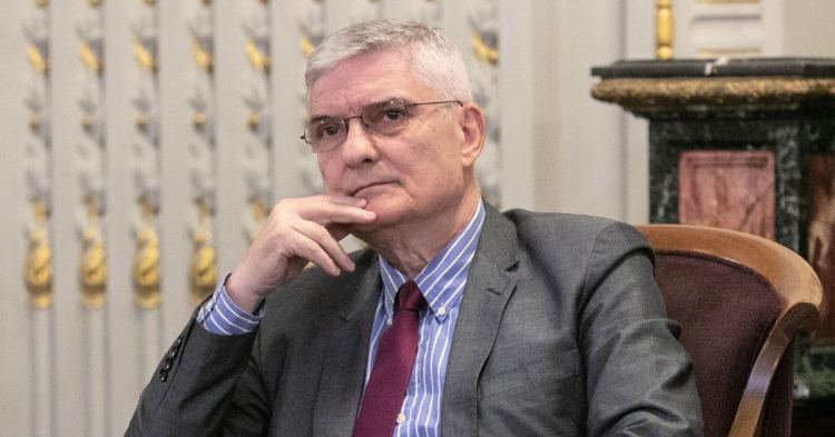Daniel Dăianu pune cifrele pe masă și o spune răspicat: Creșterea taxelor e inevitabilă