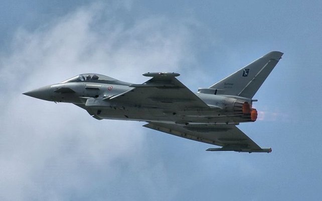 Avioane rusești, interceptate de Forțele Aeriene Britanice deasupra Mării Baltice