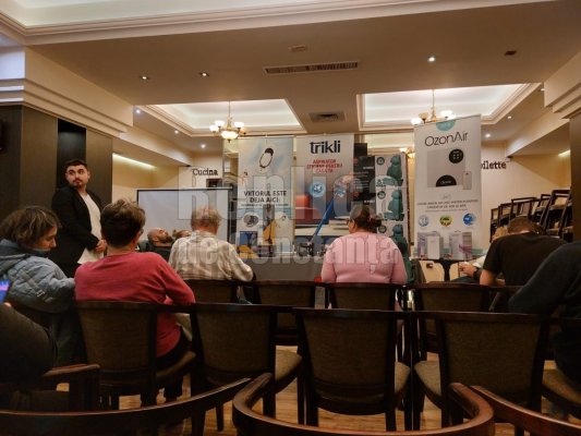 Înșelătorie cu zâmbetul pe buze. „Pelerina de masaj“ care face minuni, la doar 18.000 de lei, o escrocherie de zile mari