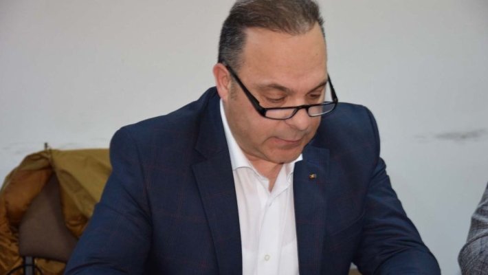 Șeful DSV Tulcea, prins în flagrant de DNA Constanța luând mită, a încercat să mulgă de bani și un subaltern!