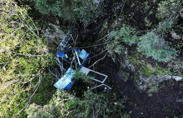 Conductorul care trebuia să conducă telecabina prăbușită în Napoli, salvat de o cafea