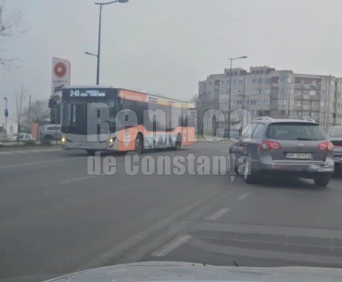Un șofer cu mașină de Brăila ar putea rămâne fără permis de conducere după ce a tăiat linia dublă continuă în zona Far. Video
