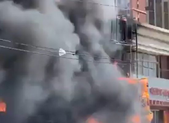 Incendiu puternic într-un restaurant din China: 22 de morți și 3 răniţi. Video