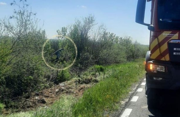 O mașină s-a răsturnat între Poarta Albă și Culmea