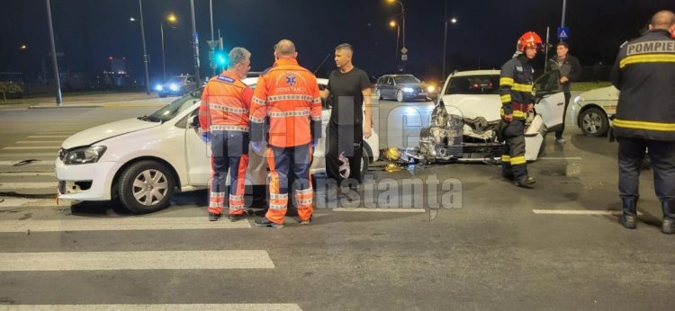 Coliziune între 2 autoturisme, în zona Far. O persoană a fost rănită. Video