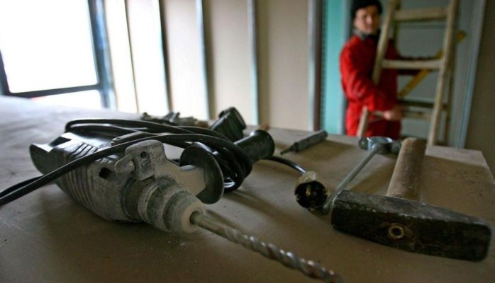 Românii care folosesc bormașina la ore nepotrivite vor plăti sume uriașe. Vezi cât e amenda