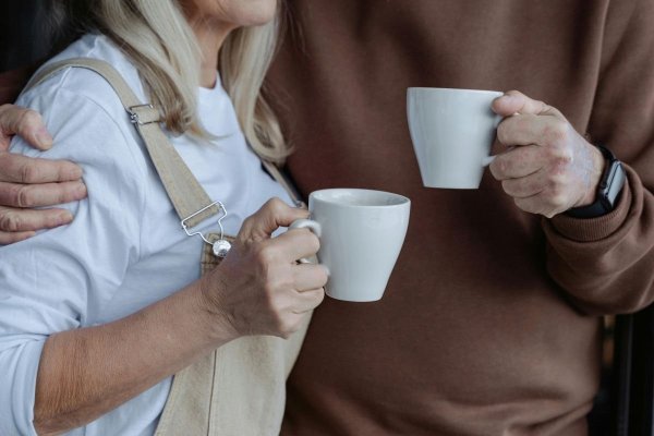 Băutura care accelerează metabolismul și reduce grăsimea din jurul organelor