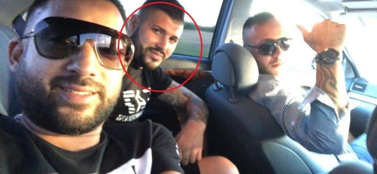 După ce și-a etalat pistolul pe Facebook... Cireșescu și-a arătat și „arma“... din pantaloni vecinilor 