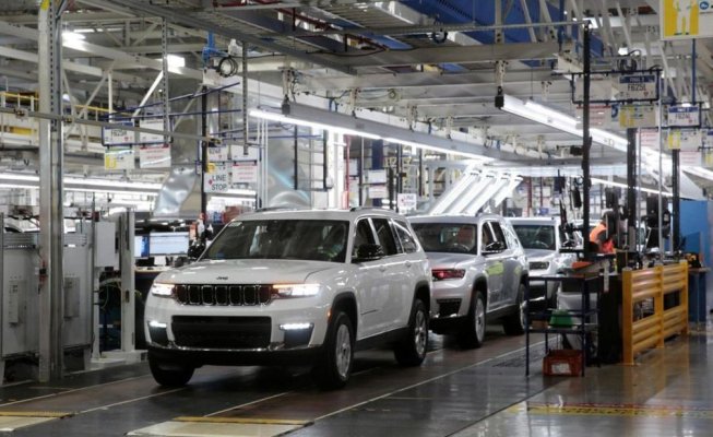 Un colos auto anunță 900 de concedieri în SUA și suspendă temporar producția în Canada și Mexic