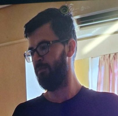 Bărbat de 26 de ani dat dispărut. Dacă îl vedeți sunați la 112