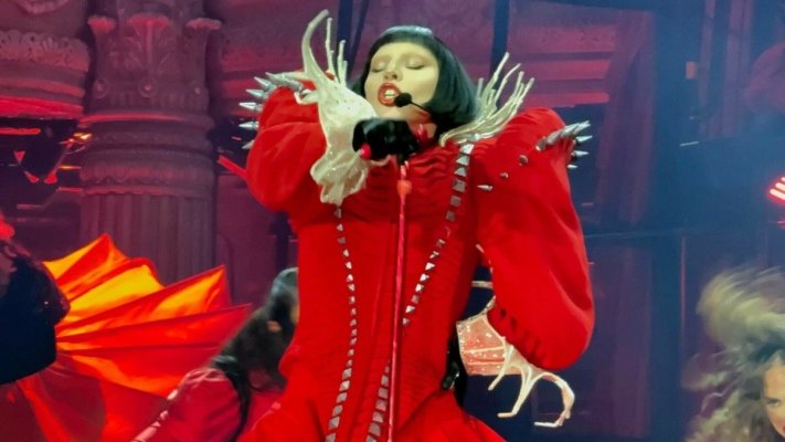 Lady Gaga, la un pas să fie asasinată pe scenă, în timpul unui concert, pe plaja din Copacabana