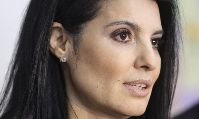 Lavinia Șandru propune ca fiecare român „abuzat” de o instituție publică să primească minimum 10.000 de euro