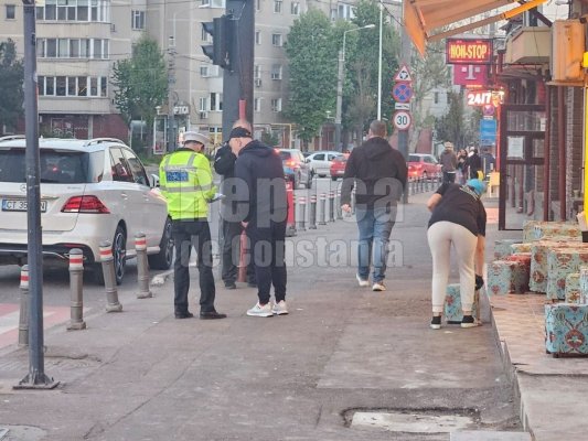 A blocat o bandă de circulație ca să-și ia o shaorma... și l-a prins poliția. Video