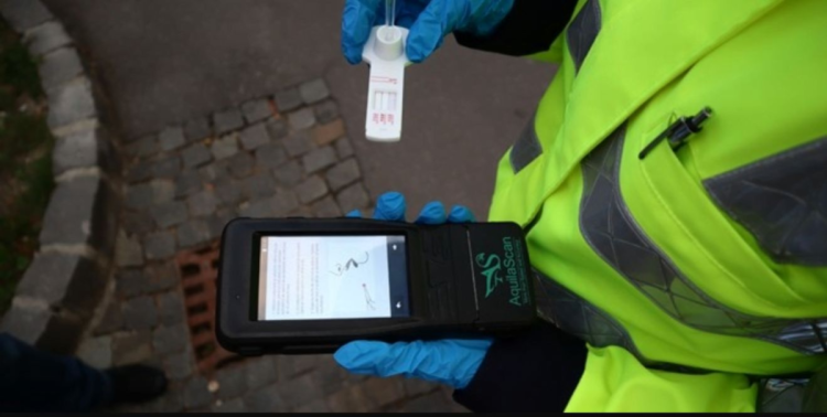 Un polițist aflat în timpul serviciului s-a testat singur cu DrugTest și a ieșit pozitiv