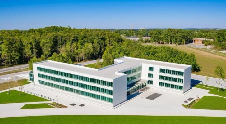Vergil Chițac a semnat contractul de execuție pentru modernizarea Școlii Gimnaziale nr. 6