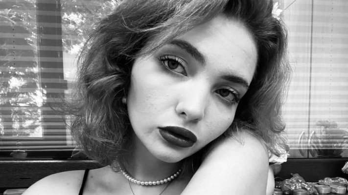 O studentă la Drept a murit subit în ciubărul de la o cabană. Alexandra avea 22 de ani şi era fiica unui notar