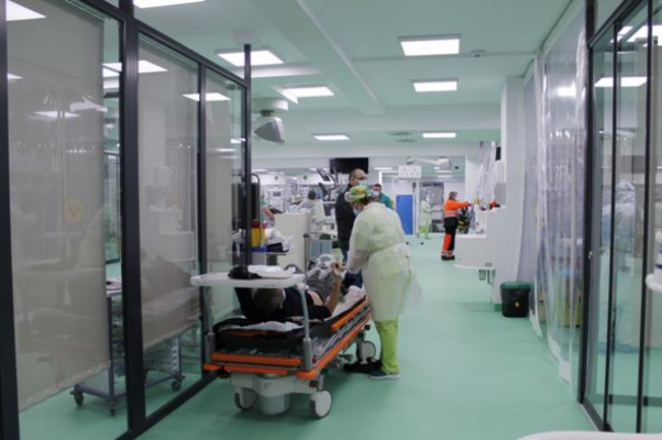 Incendiu la un spital din România, chiar la secția de Primiri Urgențe