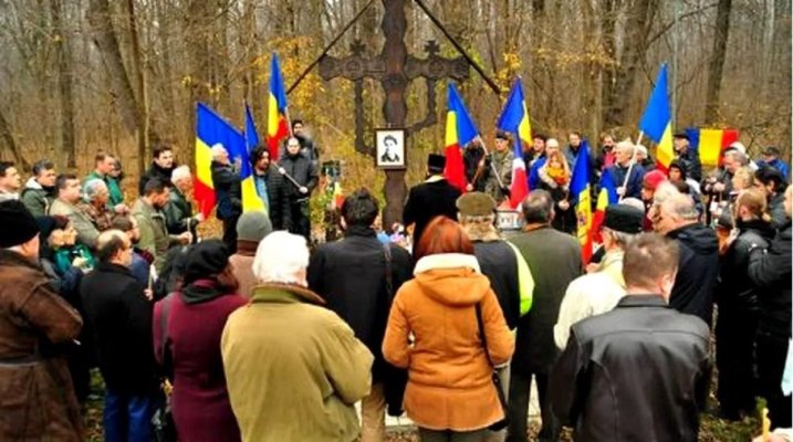 Opt inculpați care l-au comemorat pe Corneliu Zelea Codreanu, trimiși în judecată