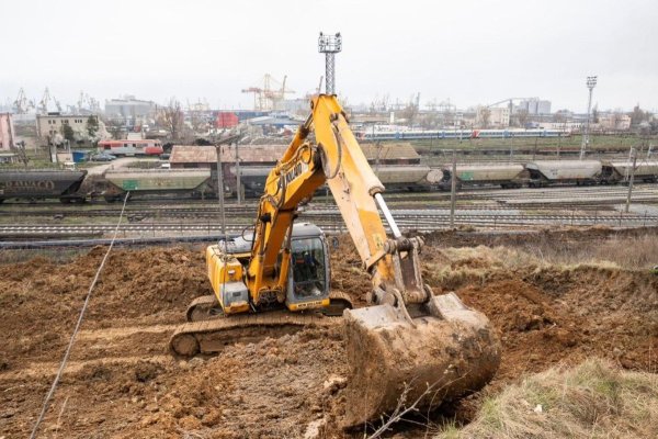 Alunecare de teren în Portul Constanța, pe tronsonul unde Consal Trade repară infrastructura feroviară. Video