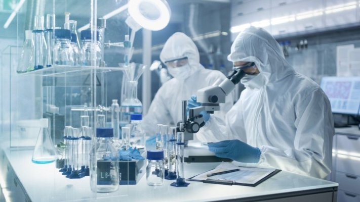 Beijingul oferă 300.000 de dolari oamenilor de știință care părăsesc SUA pentru a lucra în China