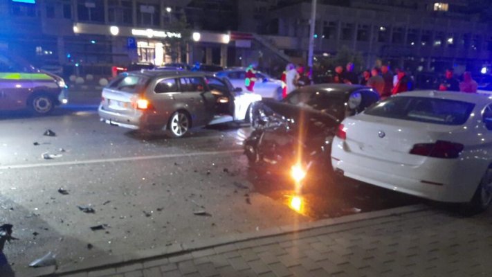 Accident cu trei mașini în Iași, soldat cu patru răniți