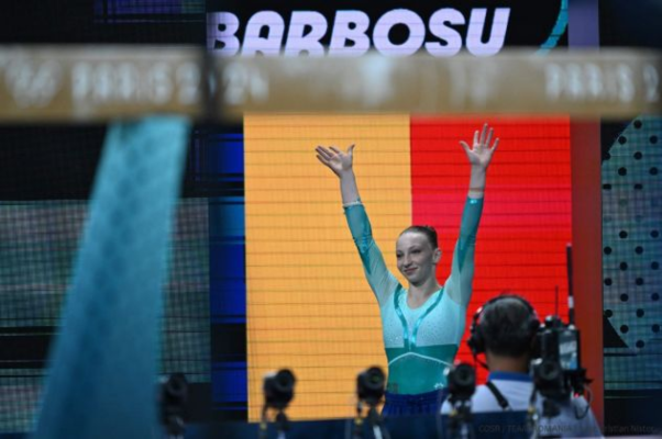 A scris istorie: Ana Bărbosu a câştigat aur la sol şi argint la bârnă, la Europenele de gimnastică de la Leipzig