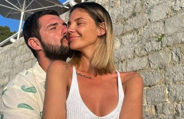 Cătălin Cazacu și-a luat iubita și a fugit cu ea în lume! Unde petrec romantic cei doi îndrăgostiți