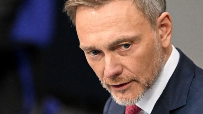 Fostul ministru german de Finanțe a ucis cu mașina câinele unui producător de film