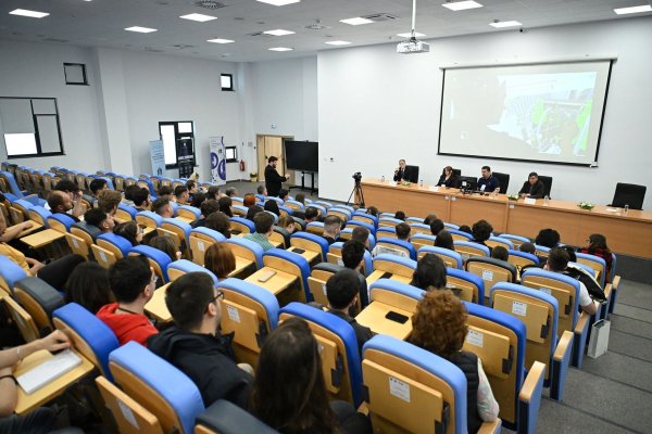 Universitatea Maritimă Constanța a găzduit Concursul Național Studențesc de Matematică „Traian Lalescu“