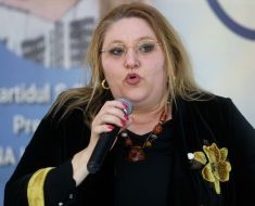 Diana Șoșoacă critică dur DIICOT, după perchezițiile făcute la locuința lui Călin Georgescu