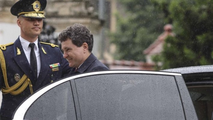 Nicuşor Dan cheamă miercuri partidele la discuţii „informale” pentru formarea noului Guvern