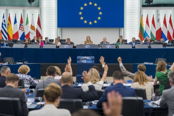Scandalul UE-Mercosur ia amploare: europarlamentarii cer aviz CJUE și depun o moțiune de cenzură